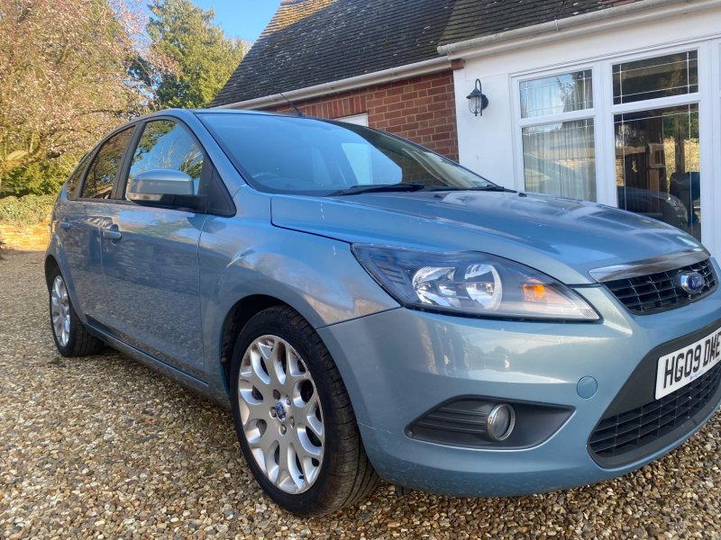 FORD FOCUS
